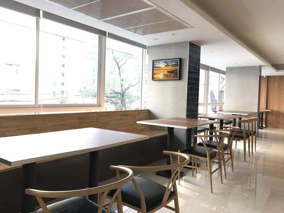 Zircon Hotel Банкок Екстериор снимка