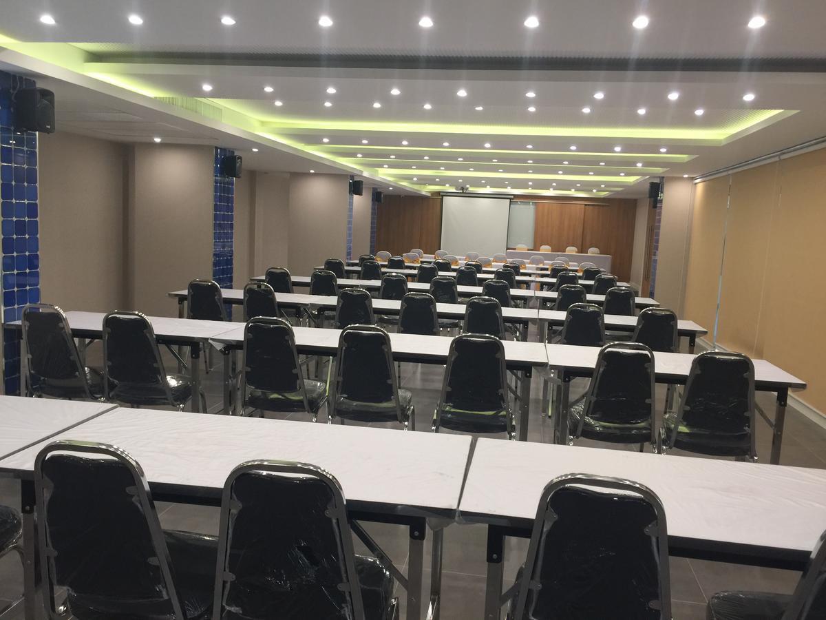Zircon Hotel Банкок Екстериор снимка